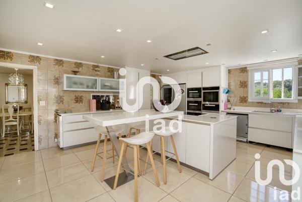 Maison à vendre 19 pièces 585 m² Grimaud