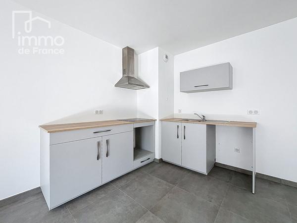 Appartement T3 à Saint Julien En Genevois de 72 m² avec terrasse, garage et cave