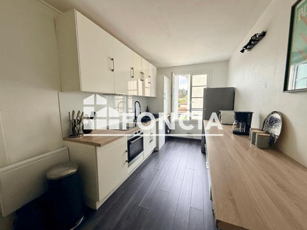 Location Appartement meublé 2 pièces 48.7 m² - 38 RUE VICTOR CHABOT Limoges 87000