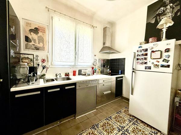 RARE À LA VENTE, CV A PIED, MAISON INDÉPENDANTE ANNÉES 50