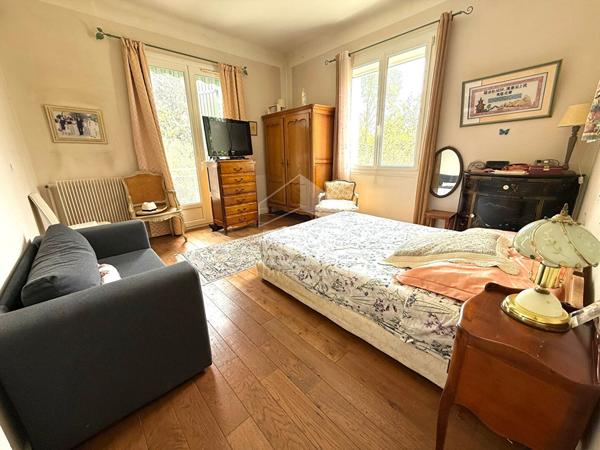 RARE À LA VENTE, CV A PIED, MAISON INDÉPENDANTE ANNÉES 50