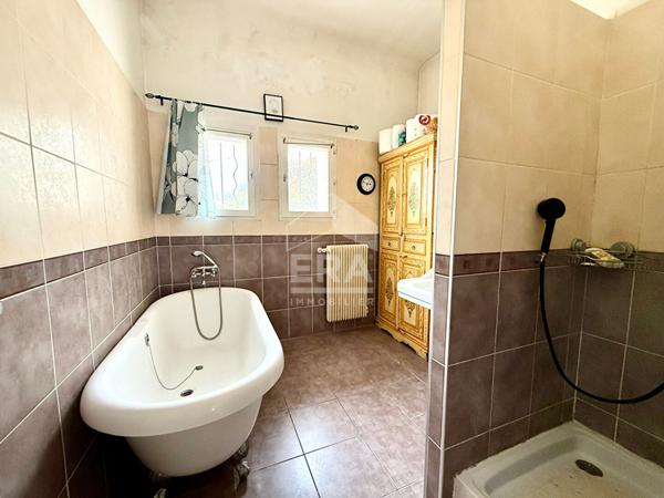 RARE À LA VENTE, CV A PIED, MAISON INDÉPENDANTE ANNÉES 50