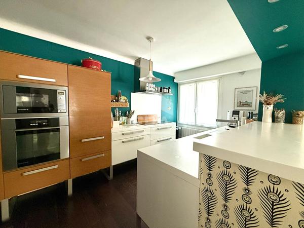 RARE À LA VENTE, CV A PIED, MAISON INDÉPENDANTE ANNÉES 50