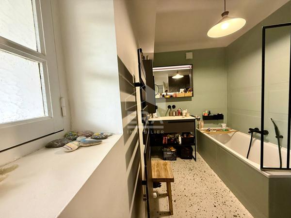 RARE À LA VENTE, CV A PIED, MAISON INDÉPENDANTE ANNÉES 50