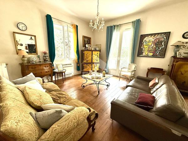 RARE À LA VENTE, CV A PIED, MAISON INDÉPENDANTE ANNÉES 50