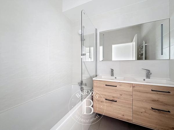 Levallois-Perret, Appartement 4 Chambres -  144 m² à vendre