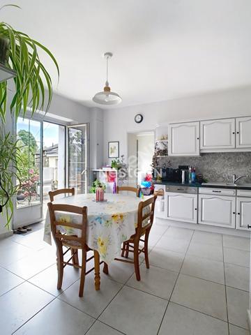 AVRILLE -ENSEMBLE IMMOBILIER