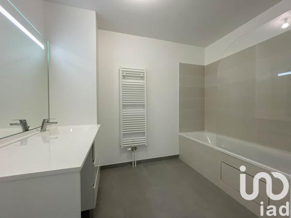 Location appartement 3 pièces 61 m² Grand-Couronne