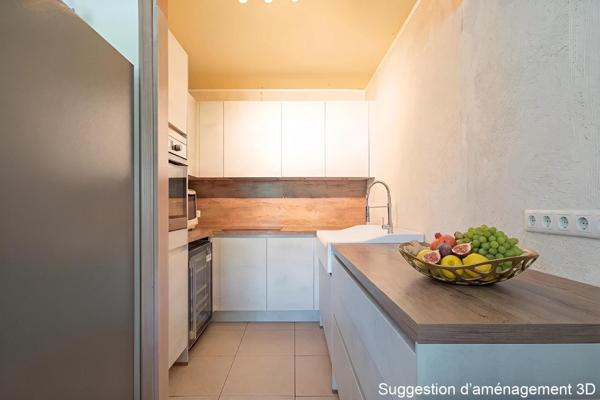 Appartement esprit « Villa » avec véranda et grand jardin à St Laurent-du-Var