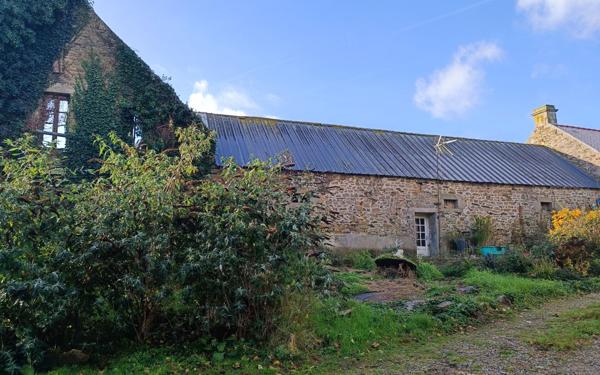 Maison à vendre    1 pièce • 92 m2 Plonévez-Porzay