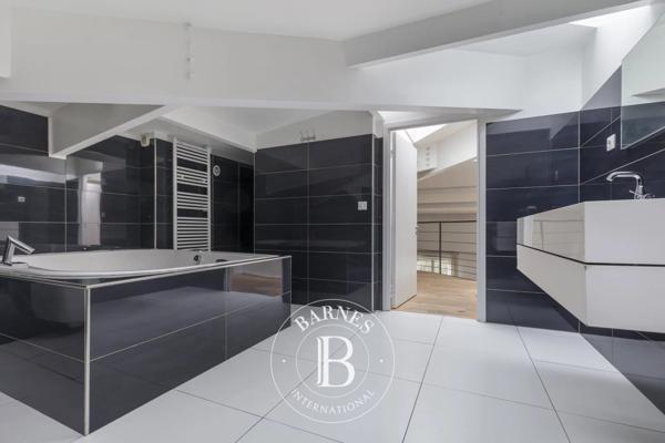 Saint-Cloud, Appartement 4 Chambres -  239 m² à vendre