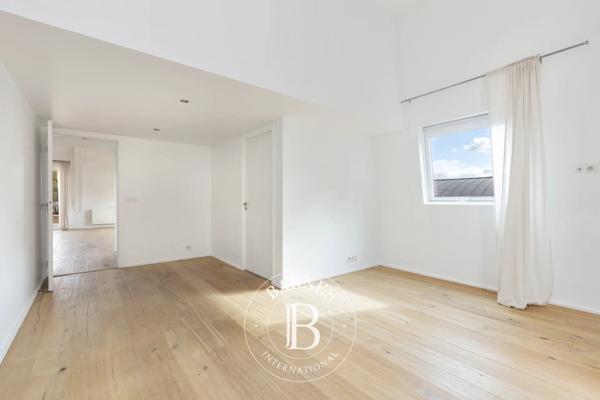 Saint-Cloud, Appartement 4 Chambres -  239 m² à vendre