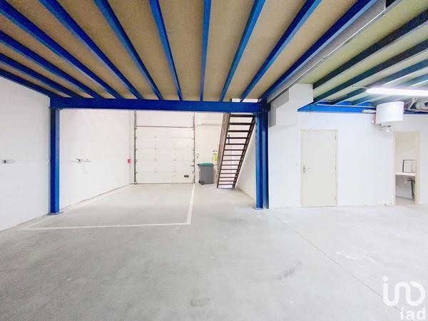 Location atelier 183 m² Varennes-Jarcy