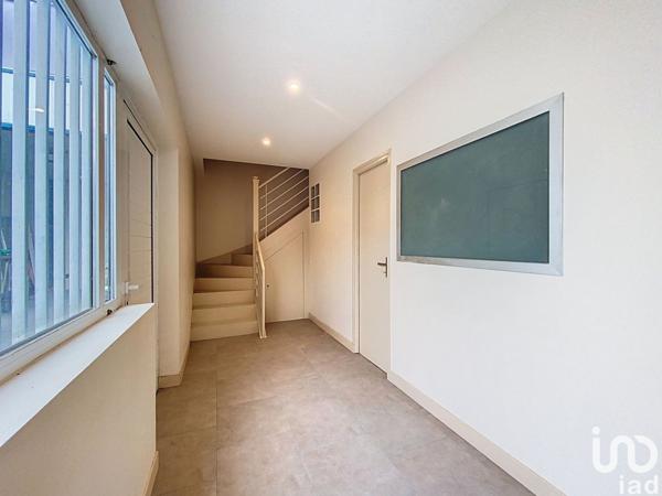 Location atelier 183 m² Varennes-Jarcy