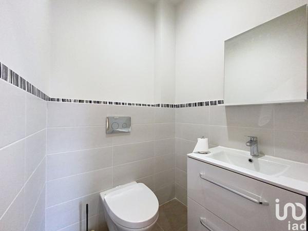 Location atelier 183 m² Varennes-Jarcy