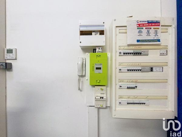 Location atelier 183 m² Varennes-Jarcy