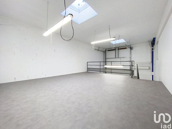 Location atelier 183 m² Varennes-Jarcy
