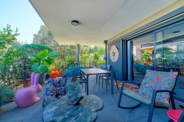 Appartement Hauteurs de Bastia 3 pièce(s) 67 m² + terrasse 44 m² + double garage