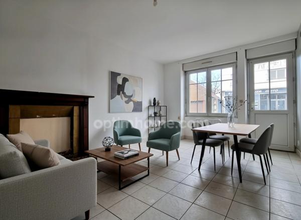 🏡 Immeuble de rapport composé d'une maison avec jardinet et d'un studio – Tinchebray centre