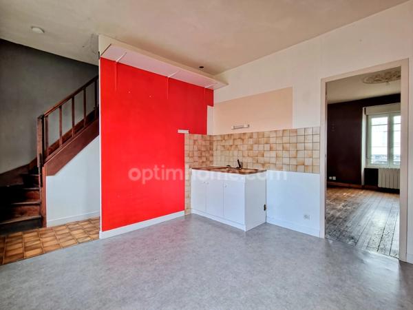 🏡 Immeuble de rapport composé d'une maison avec jardinet et d'un studio – Tinchebray centre