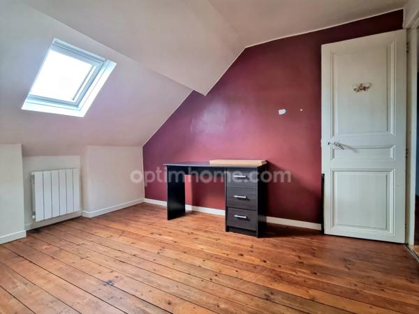 🏡 Immeuble de rapport composé d'une maison avec jardinet et d'un studio – Tinchebray centre