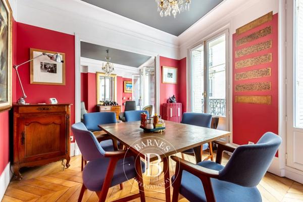 Paris 1er, Appartement 2 Chambres -  71 m² à vendre