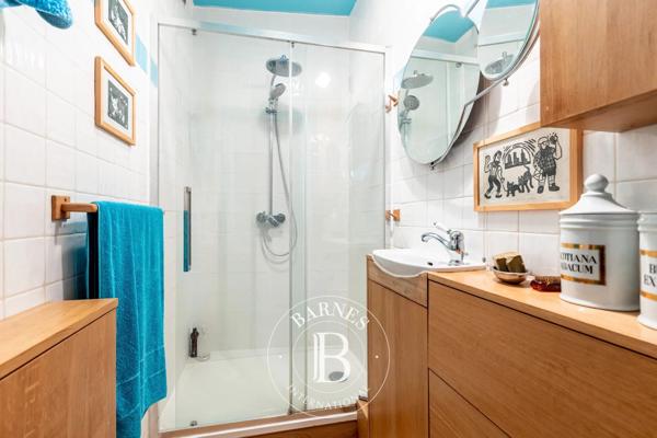 Paris 1er, Appartement 2 Chambres -  71 m² à vendre