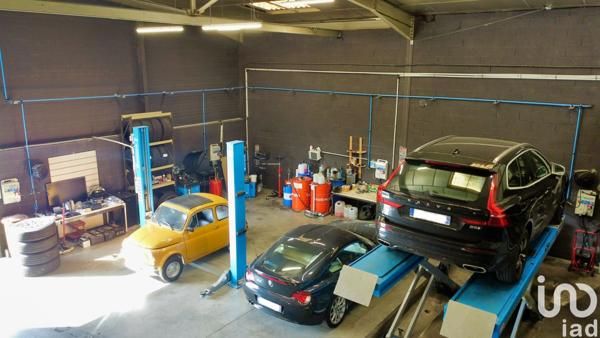 Location atelier 260 m² Anse