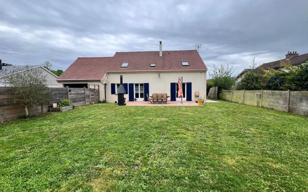 Maison à vendre    6 pièces •  Labbeville