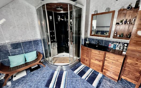 Maison à vendre    6 pièces •  Labbeville