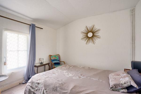 Maison 5 pièce(s) 2 chambre(s) 150 m²