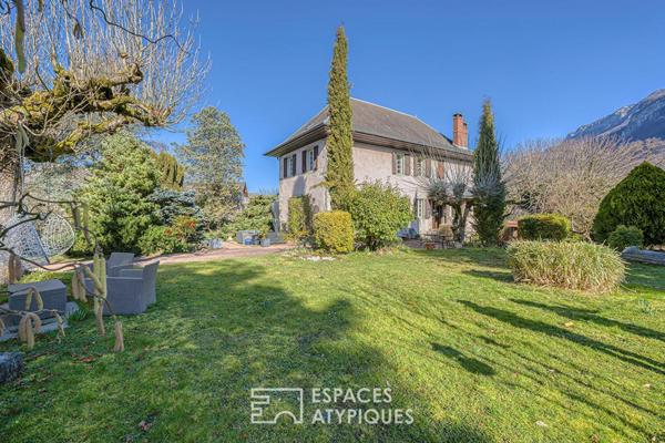 Maison de Maitre du XVIIIe avec son parc arboré de 2400 m²