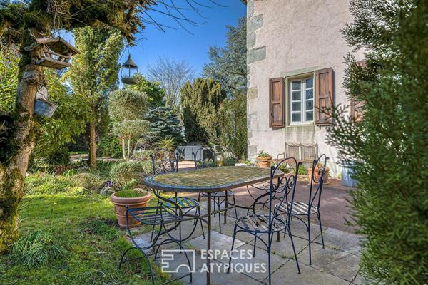 Maison de Maitre du XVIIIe avec son parc arboré de 2400 m²