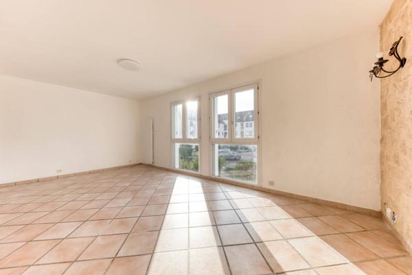 Appartement Pontault-combault 2 pièce(s) 46.9 m2