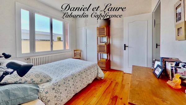 Maison de plain-pied - 4 chambres - garage - terrain clos