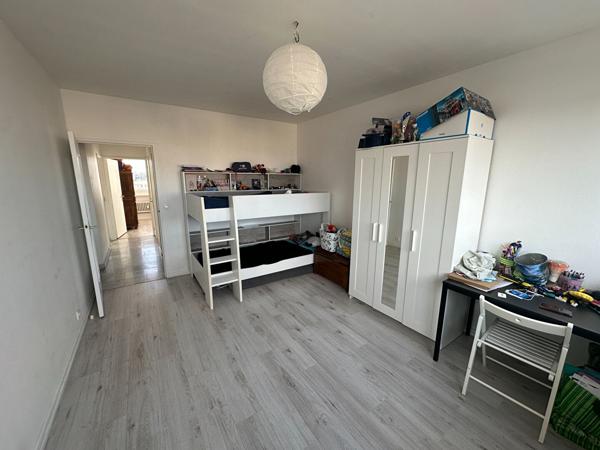 Appartement 5 pièces 104.9 m2