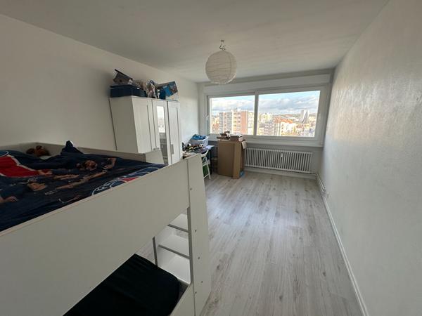 Appartement 5 pièces 104.9 m2