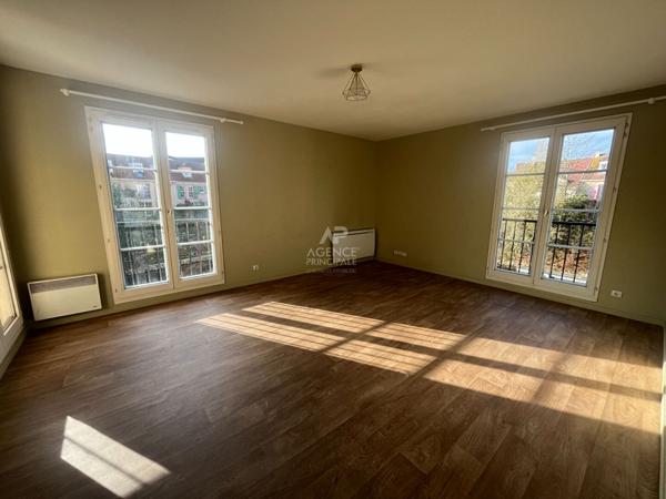 Appartement Cergy 2 pièce(s) 54.29 m² €243 500 ** - Référence 11121