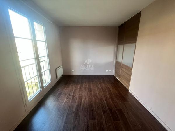 Appartement Cergy 2 pièce(s) 54.29 m² €243 500 ** - Référence 11121
