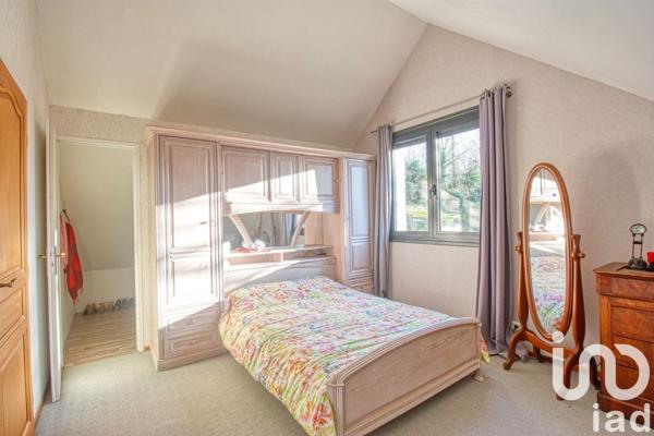 Maison 9 pièces de 175 m² à Le Malesherbois (45300)