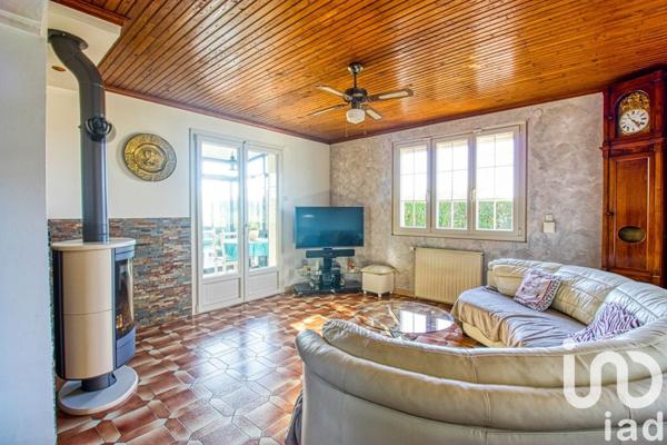 Maison 9 pièces de 175 m² à Le Malesherbois (45300)