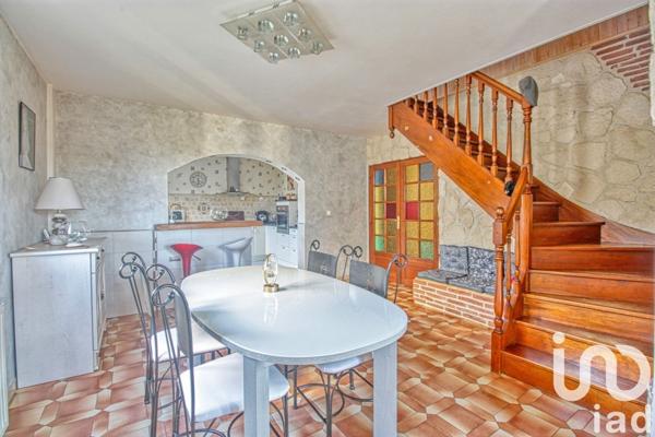 Maison 9 pièces de 175 m² à Le Malesherbois (45300)