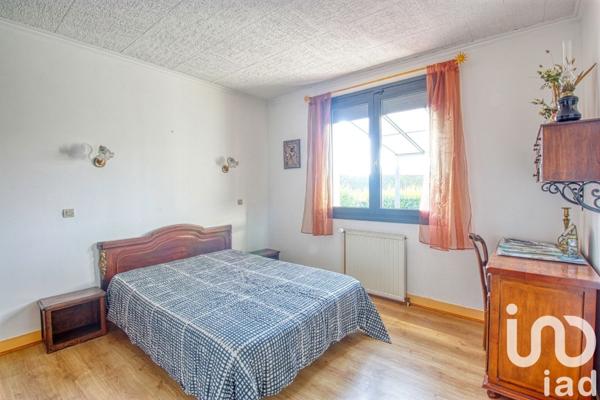 Maison 9 pièces de 175 m² à Le Malesherbois (45300)