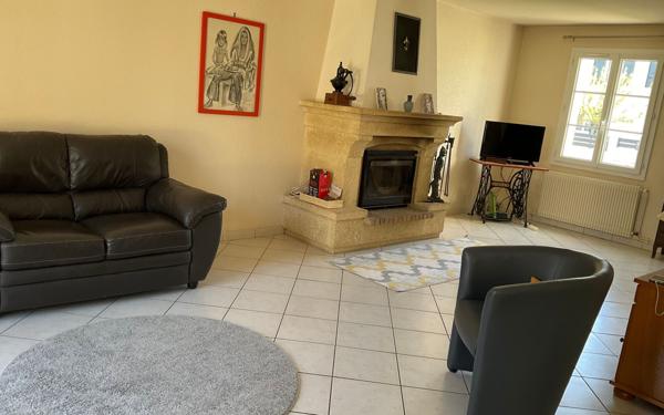 Maison à vendre    4 pièces •  Saintes