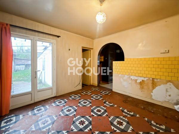 Maison à vendre à Maincy - 8 pièces, 5 chambres, fort potentiel