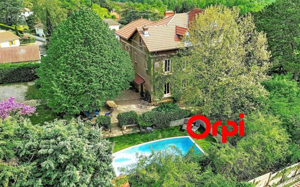 Maison à vendre    11 pièces • 355 m2 Irigny