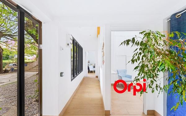 Maison à vendre    11 pièces • 355 m2 Irigny