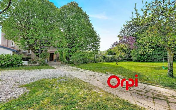 Maison à vendre    11 pièces • 355 m2 Irigny