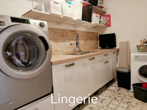 Demeure de charme avec grands espaces intérieurs et extèrieur