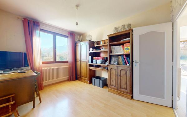 Maison à vendre    4 pièces • 85 m2 La Roche-sur-Foron